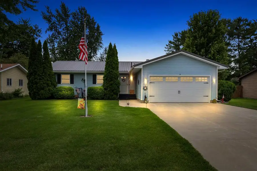 107 Sunrise Dr, Tipton, IA 52772 - #2