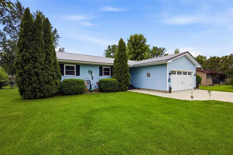 107 Sunrise Dr, Tipton, IA 52772 - #3