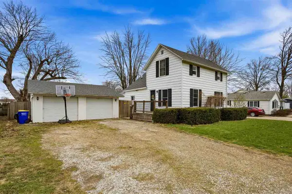 126 C Ave, Kalona, IA 52247