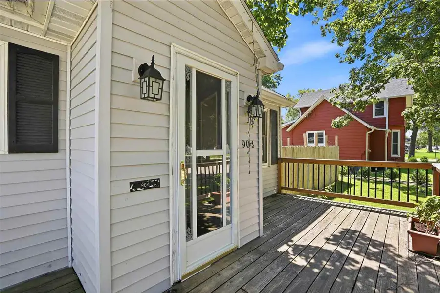 904 N 6th Ave, Washington, IA 52353 - #2