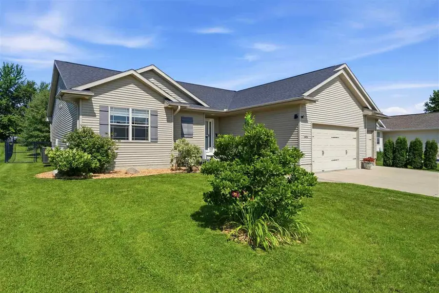 3404 Royal Dr SW, Cedar Rapids, IA 52404 - #2