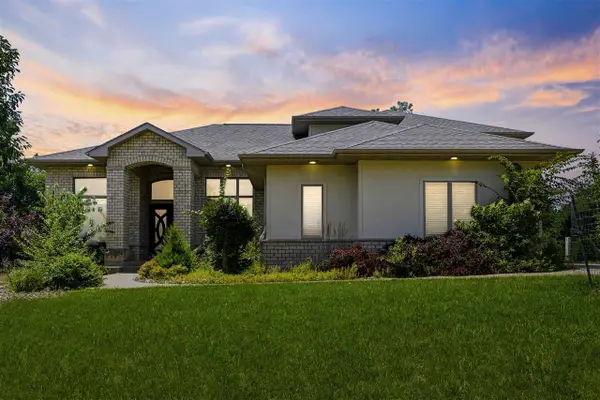 200 Auburn East Ln, Coralville, IA 52241