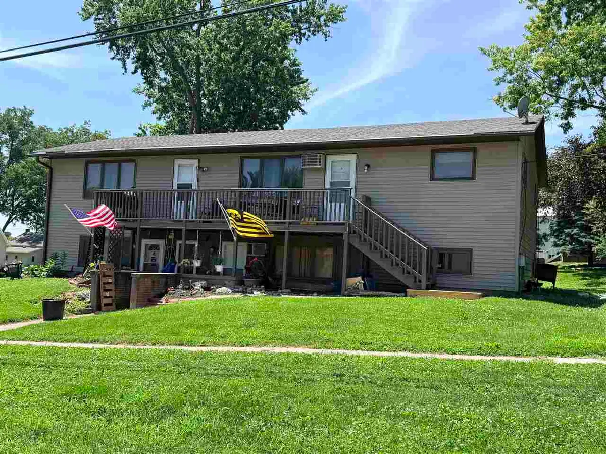 220 N Ella St, Riverside, IA 52327 - #1