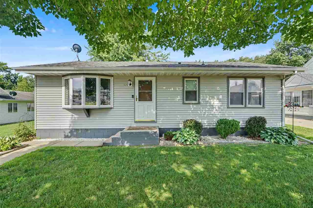 321 Rose Avenue, Swisher, IA 52338 - #1