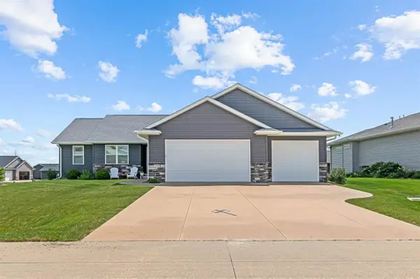 2793 Creekview Trail, Palo, IA 52324