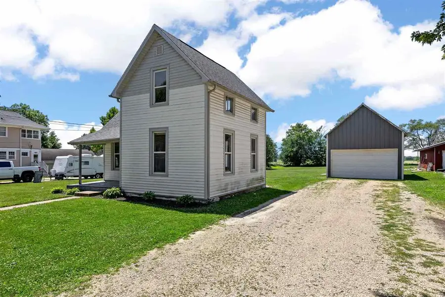 519 N Washington St, Lisbon, IA 52253 - #2