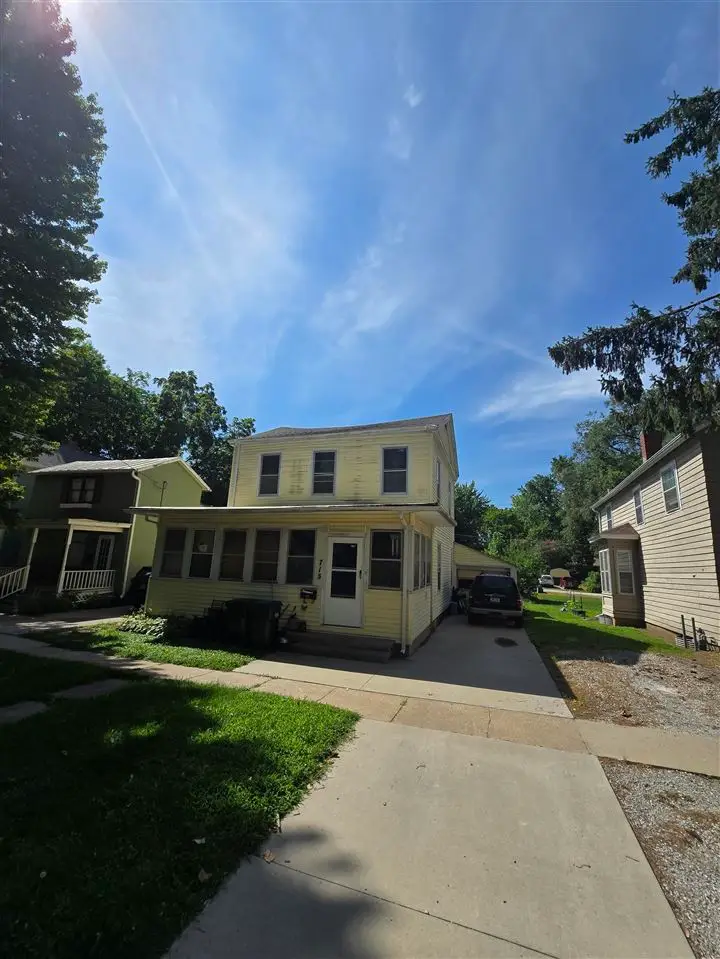 715 E Davenport St, Iowa City, IA 52245 - #1