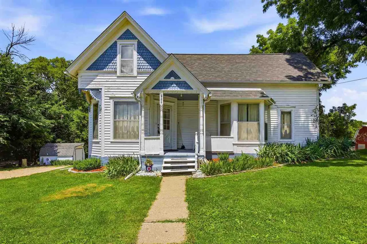 623 E Main St, West Branch, IA 52358 - #1