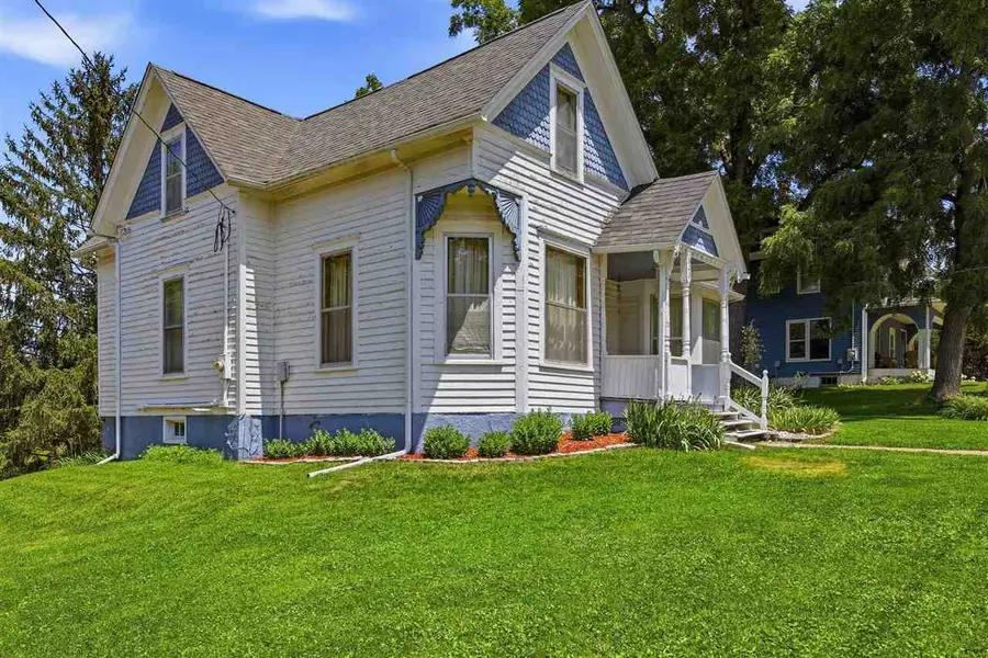 623 E Main St, West Branch, IA 52358 - #2