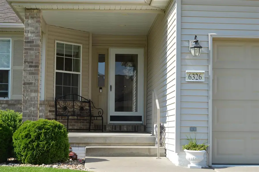 6326 Quail Ridge Dr SW, Cedar Rapids, IA 52404 - #2