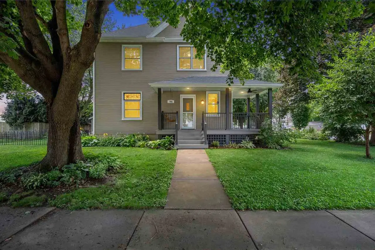 701 7th St, Durant, IA 52747 - #1