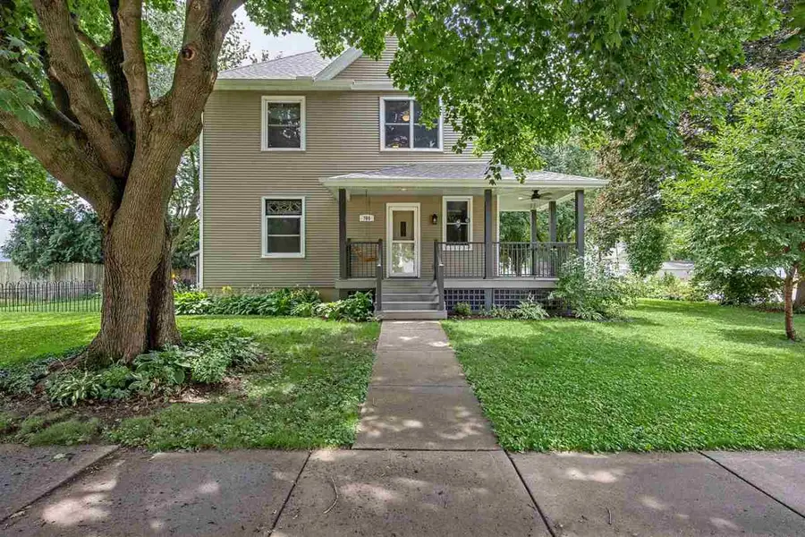 701 7th St, Durant, IA 52747 - #2