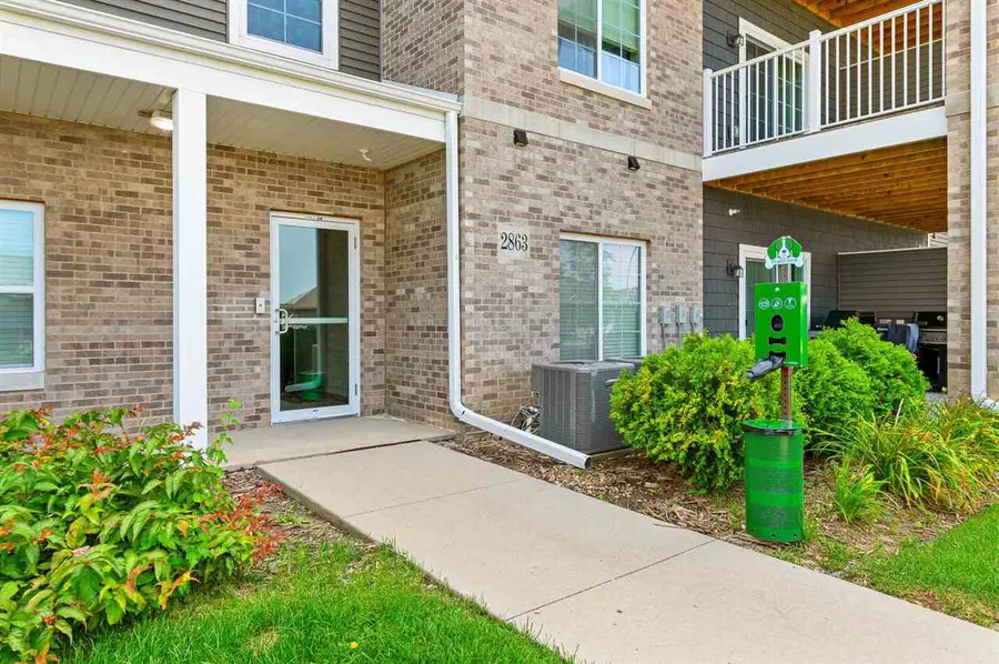 2863 Spring Rose Cir, Coralville, IA 52241 - #2