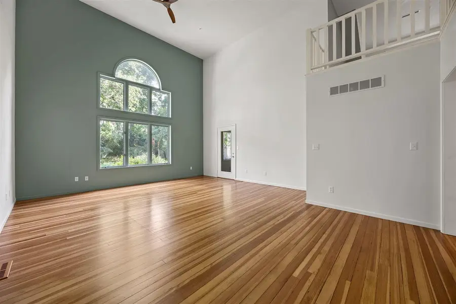 1018 Marcy St, Iowa City, IA 52240 - #3