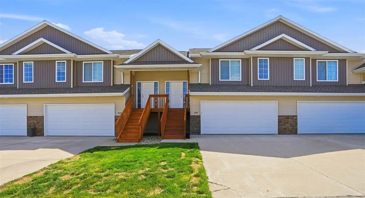 604 Riley Ln, West Branch, IA 52358 - #1