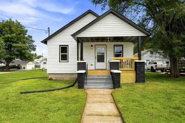 232 E Third St, Solon, IA 52333