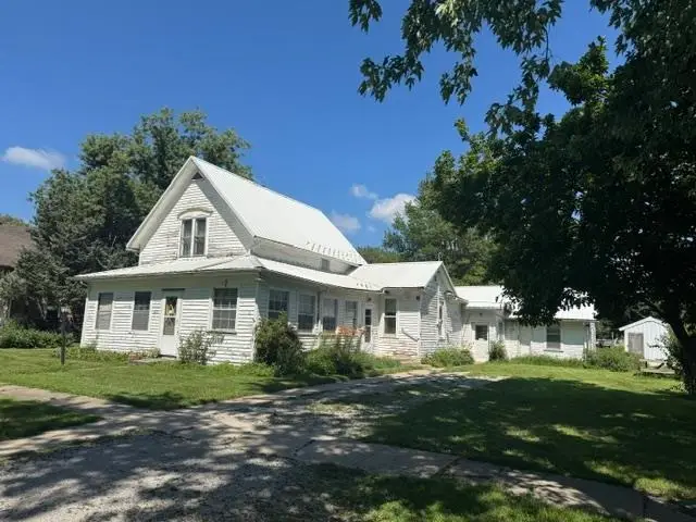 205 N Hamilton Street, Keota, IA 52248 - #2