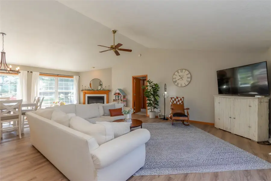 2186 Waters Way, Washington, IA 52353 - #3
