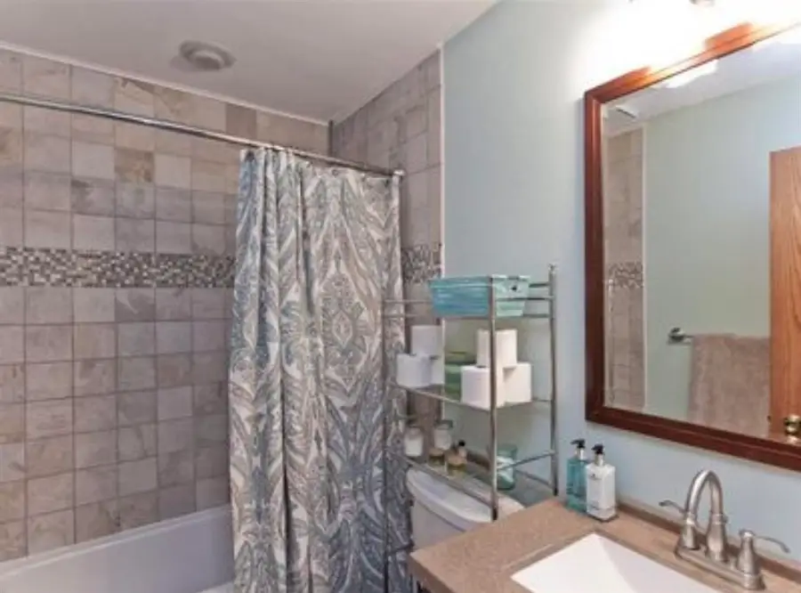 1705 Lynncrest Dr, Coralville, IA 52241 - #3
