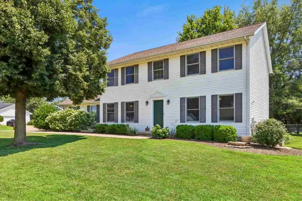 2160 Chad Dr, Coralville, IA 52241