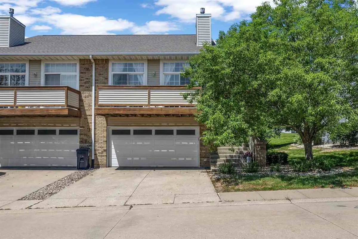 1516 Ranier Dr., Iowa City, IA 52246 - #1