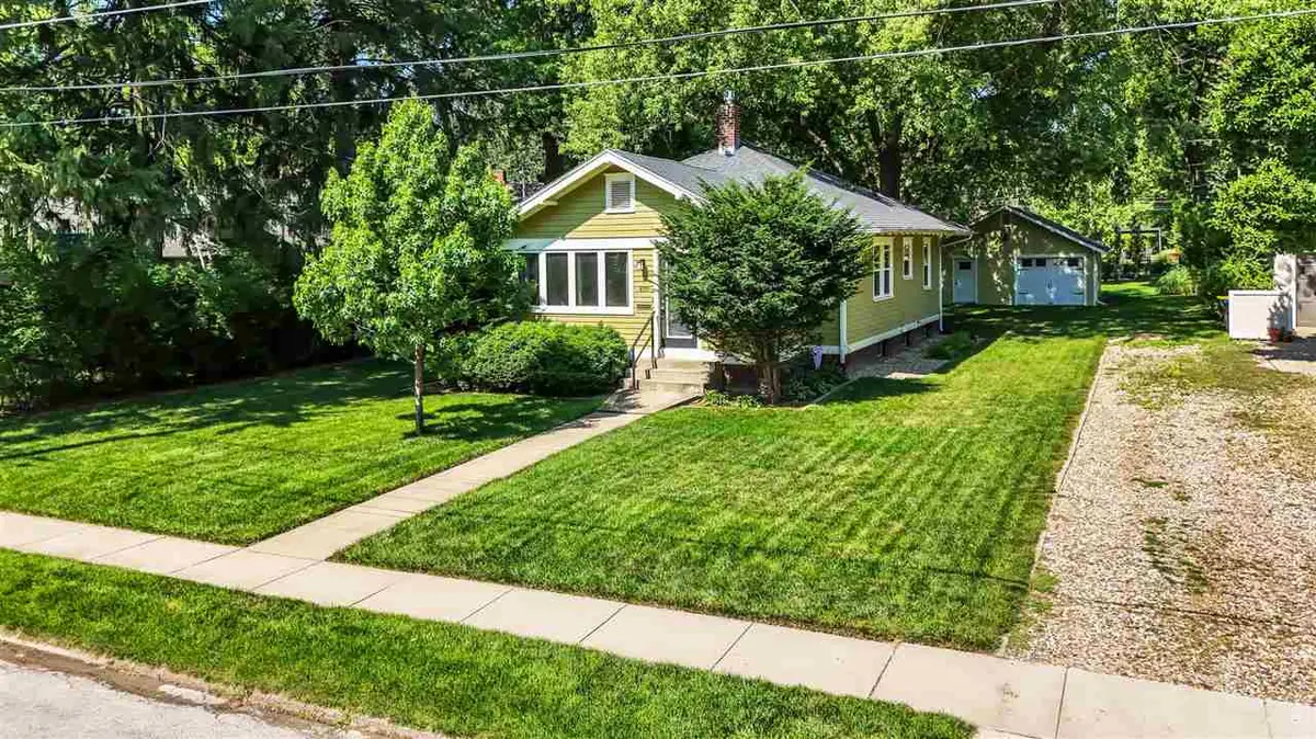 409 Beldon Ave., Iowa City, IA 52246 - #1