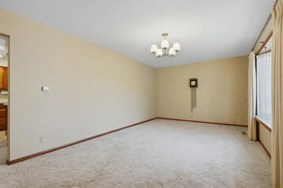 515 E 11th St., Washington, IA 52353 - #3