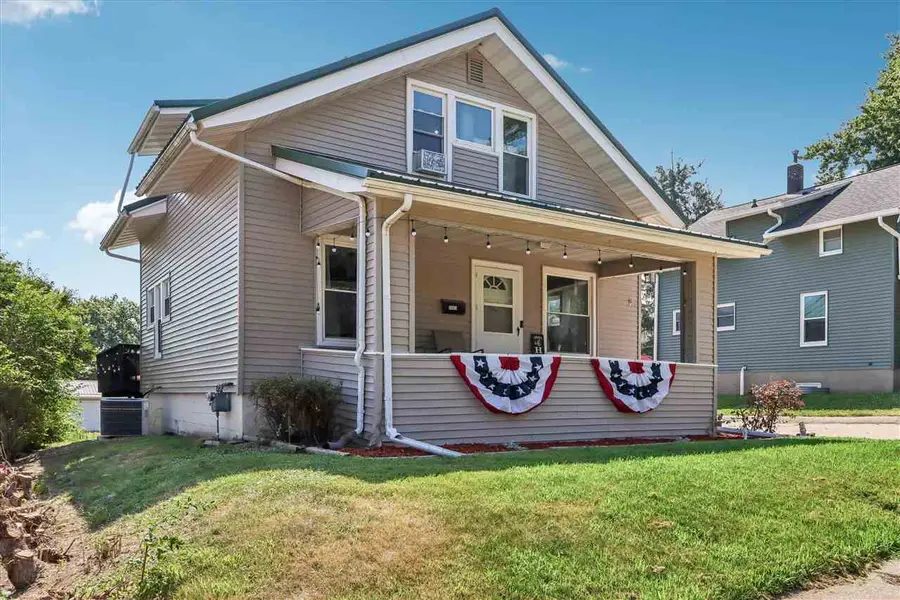 1903 10th Avenue, Belle Plaine, IA 52208 - #2