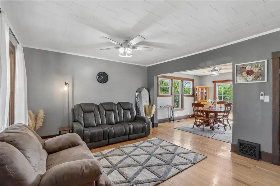 1903 10th Avenue, Belle Plaine, IA 52208 - #3