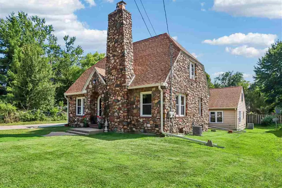 1915 Muscatine Ave, Iowa City, IA 52240 - #3
