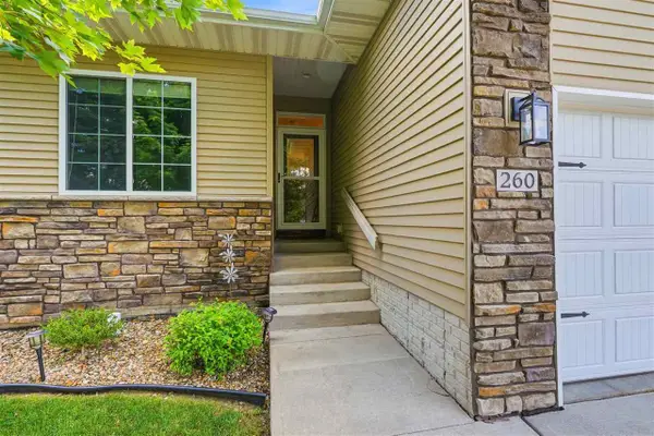 260 S. Stewart st, North Liberty, IA 52317