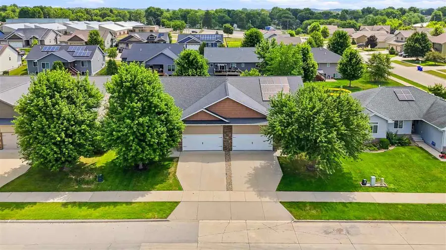 260 S. Stewart st, North Liberty, IA 52317 - #3