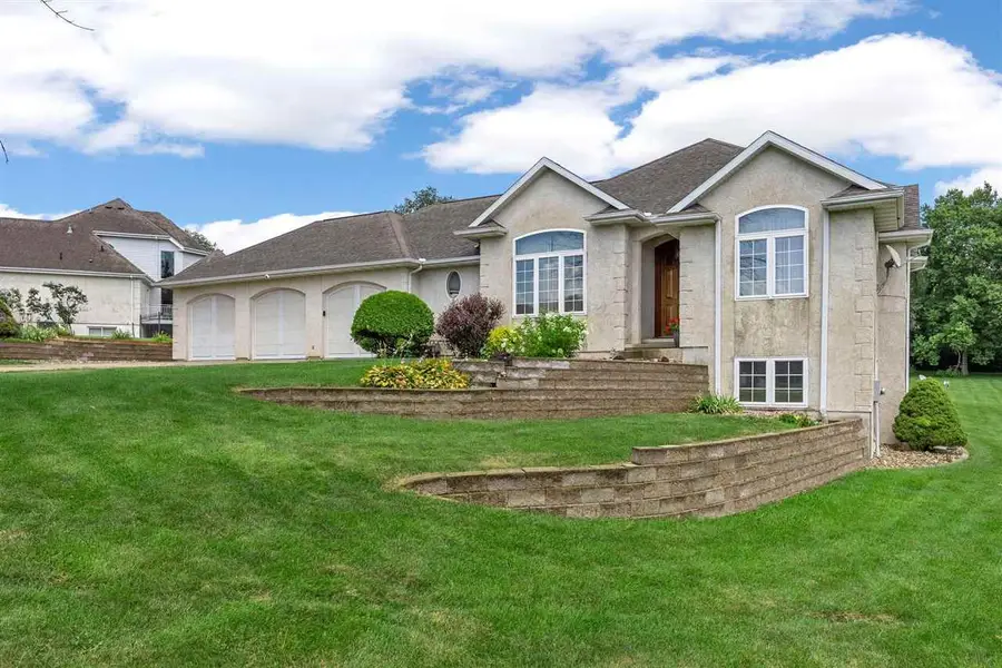 8401 Santa Maria Dr SW, Cedar Rapids, IA 52404 - #3
