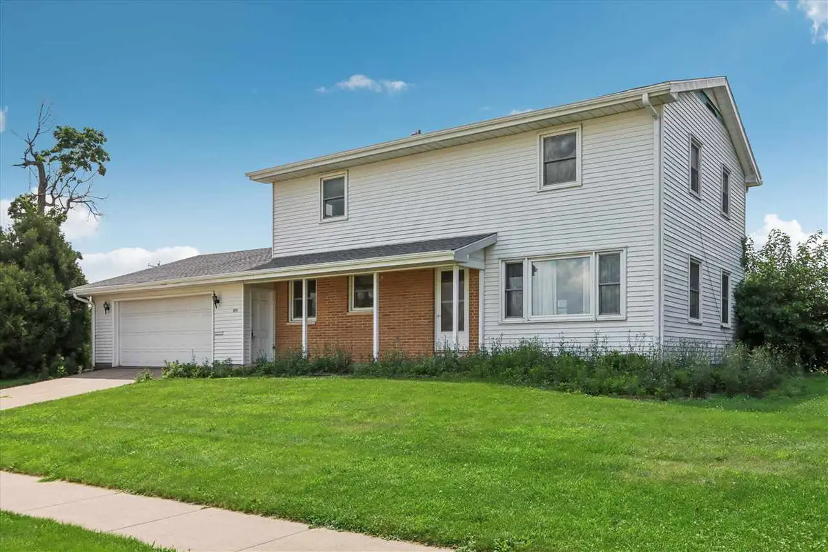 809 18th Ave SW, Cedar Rapids, IA 52404 - #1