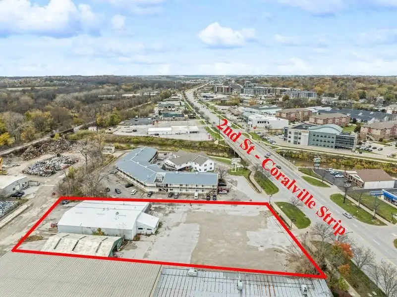 302 2nd St, Coralville, IA 52241 - #1