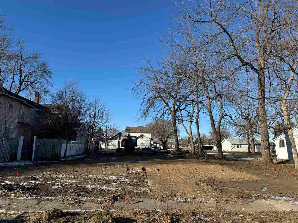 309 N B Ave, Washington, IA 52353 - #1