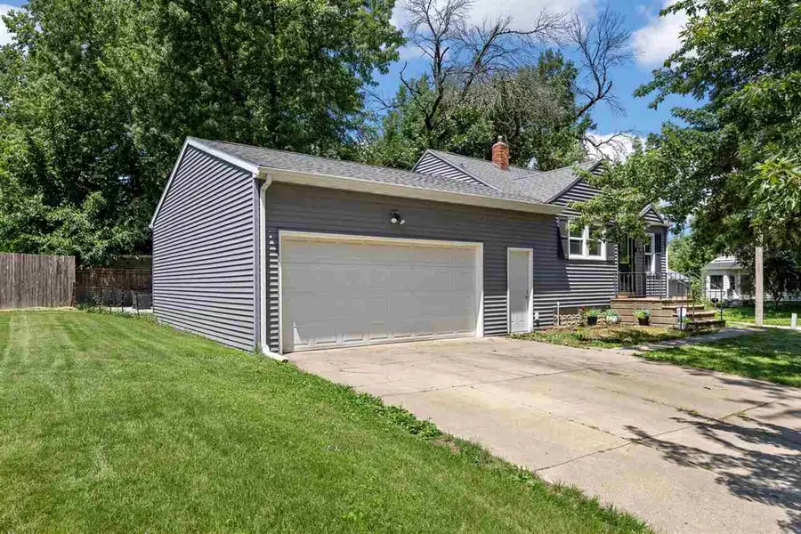 1300 English Blvd, Marion, IA 52302 - #2