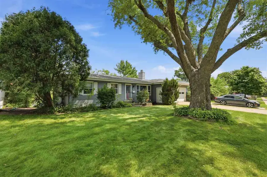 1616 Hollywood Blvd, Iowa City, IA 52240 - #2