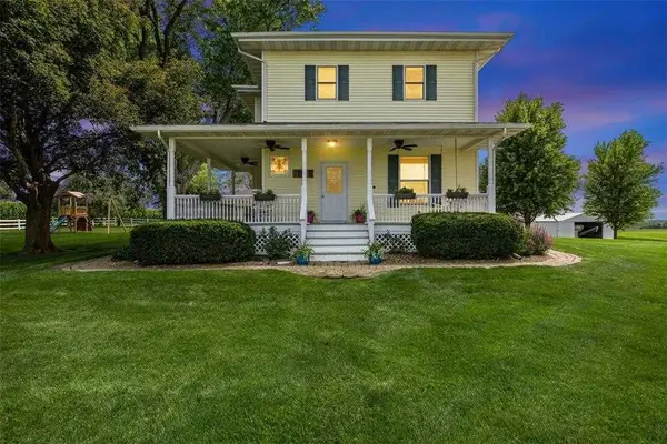 1424 240th St, Tipton, IA 52772