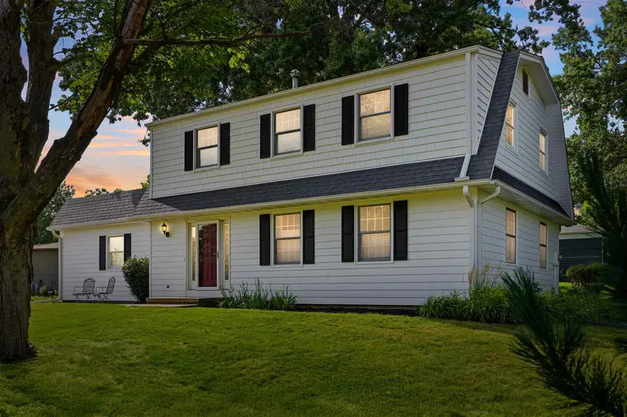 2 Bedford Ct, Iowa City, IA 52240 - #2