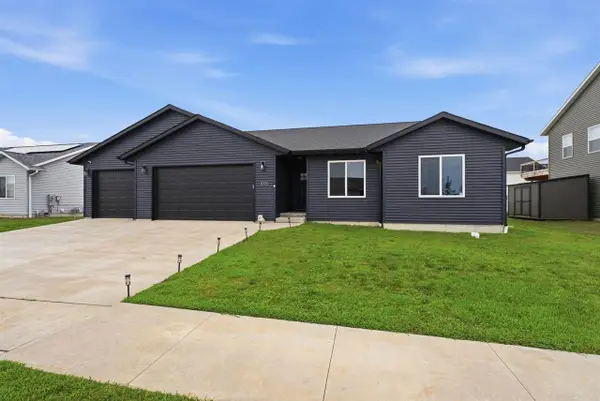 1005 S 12th Avenue, Washington, IA 52353