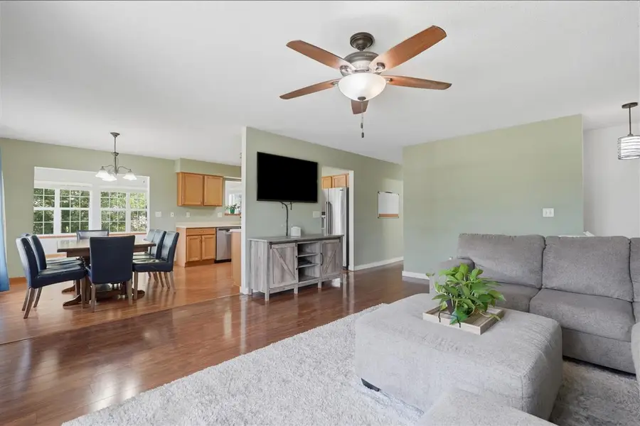 801 Hampton Dr, Williamsburg, IA 52361 - #2