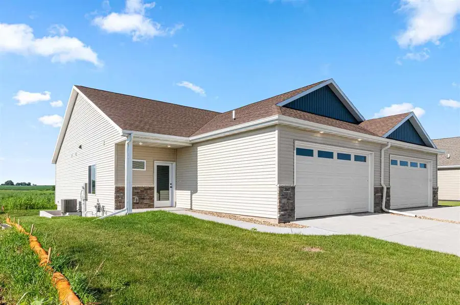 2017 Suttner Dr, North Liberty, IA 52317 - #2