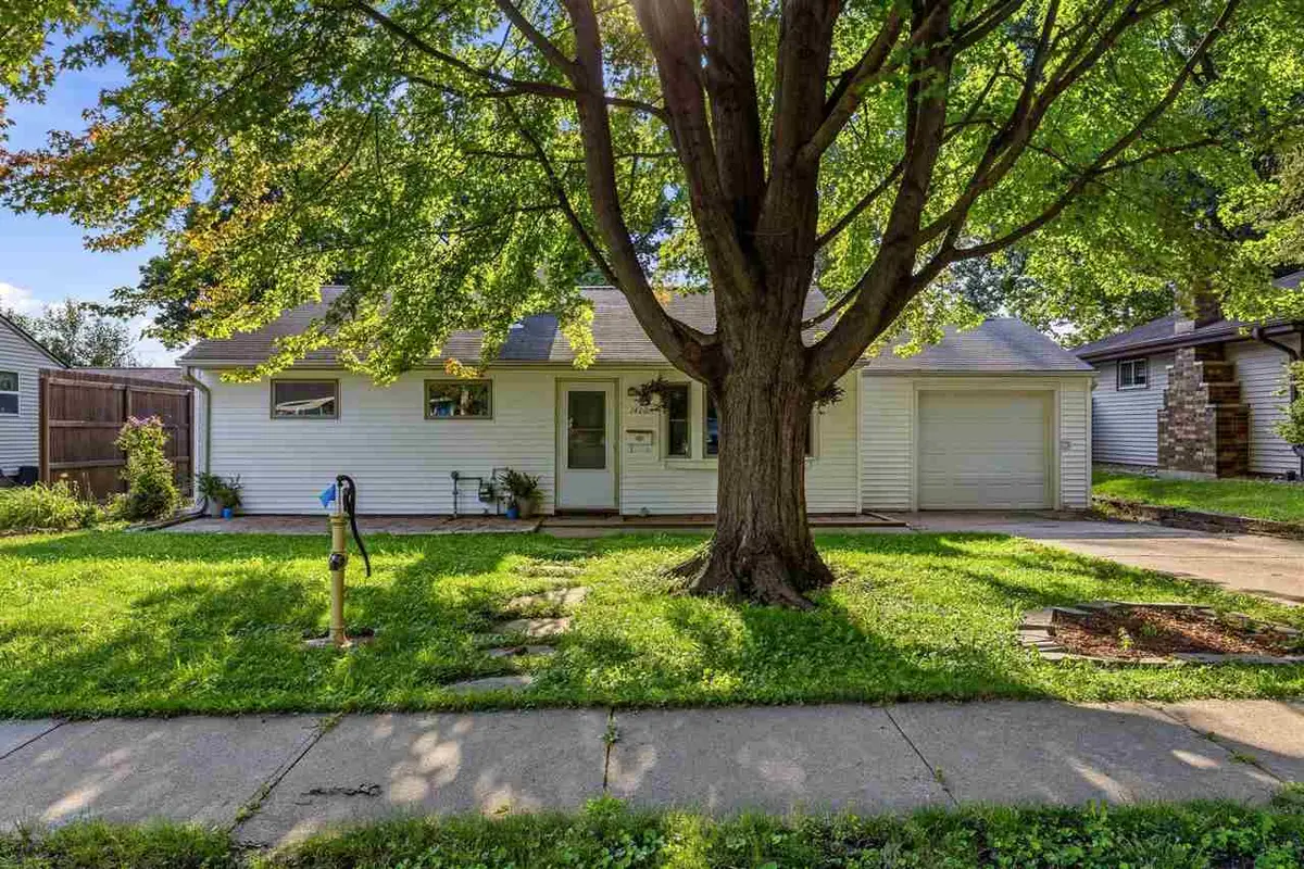 1406 Franklin St, Iowa City, IA 52240 - #1