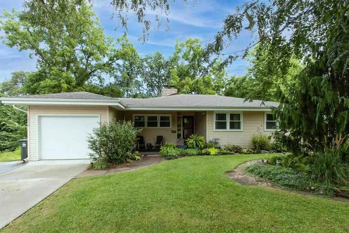 1816 Rochester Ave, Iowa City, IA 52245 - #1