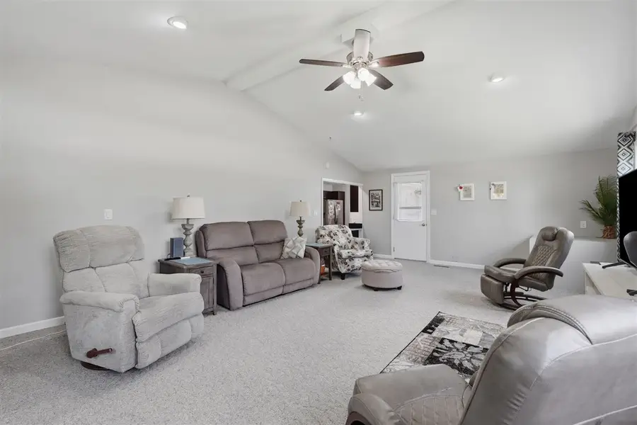 714 E Harrison St, Washington, IA 52353 - #2