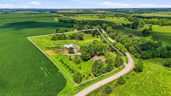 2955 245th Street, Ainsworth, IA 52201