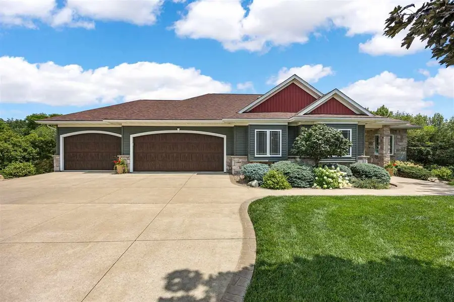 1356 NE Lakewoods Ct, Swisher, IA 52338 - #3