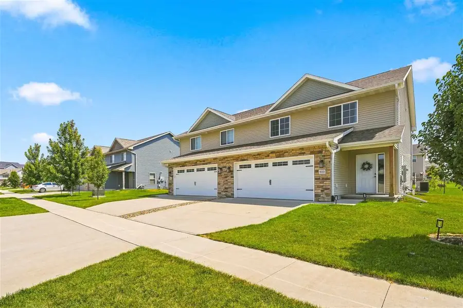 900 Hillside Dr, Tiffin, IA 52340 - #2