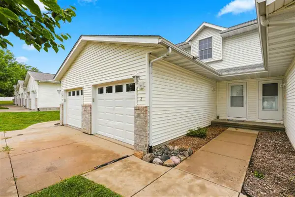 660 Magnolia Lane, Cedar Rapids, IA 52302